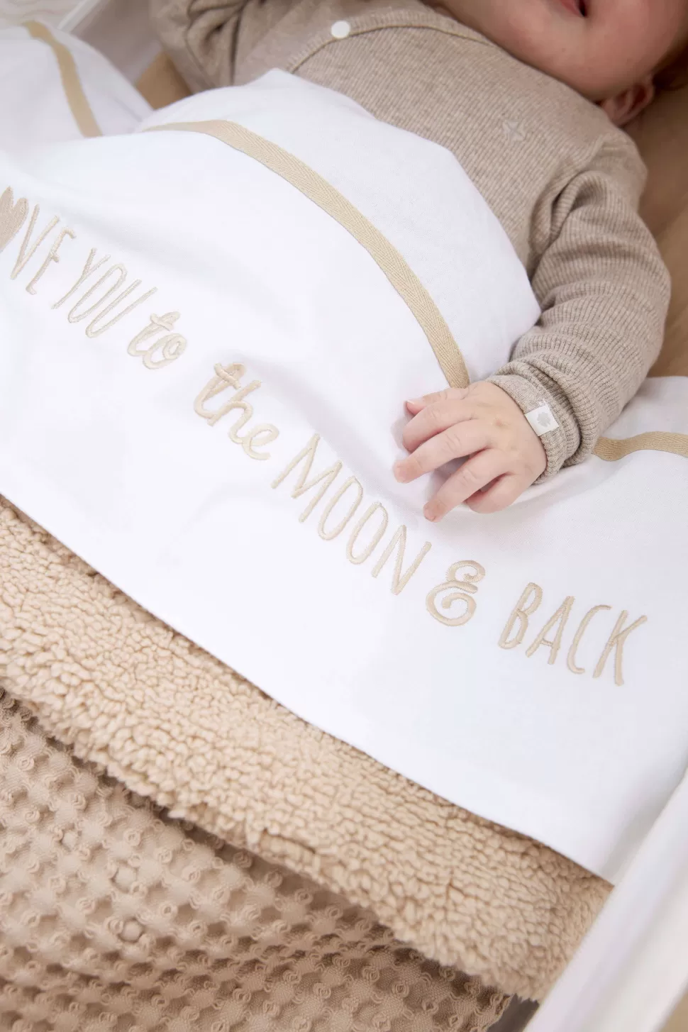 Online Baby Wieglaken 'Love You To The Moon & Back' Sand Kinderbeddengoed